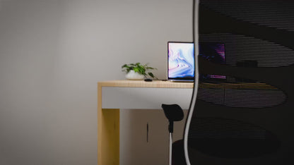 علبة Mowsil M.2 NVMe SSD، محول USB 3.1 Gen2 USB-C من الألومنيوم بسرعة 10 جيجابت في الثانية لـ M.2 PCIe SSD، علبة SSD خارجية محمولة عالية السرعة متوافقة مع أنظمة Windows وMac وLinux